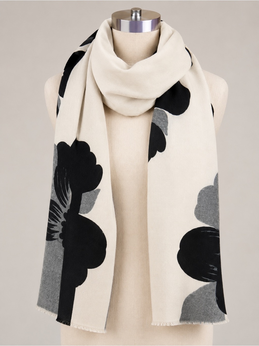 Reversible Floral Motif Scarf in Black & White - Picture 2 of 4